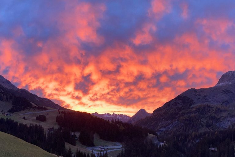 Sonnenaufgangs-Wanderung am Arlberg